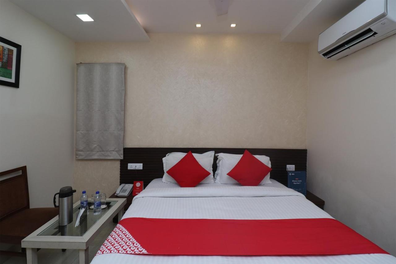 Oyo 29382 Golden Laurel Inn Deoria Dış mekan fotoğraf
